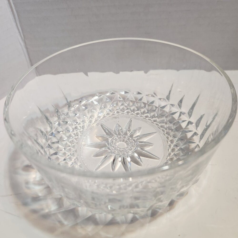 Set Of 5 Arcoroc Vintage Clear Glass Bowls Starburst Pattern & Diamond Texture